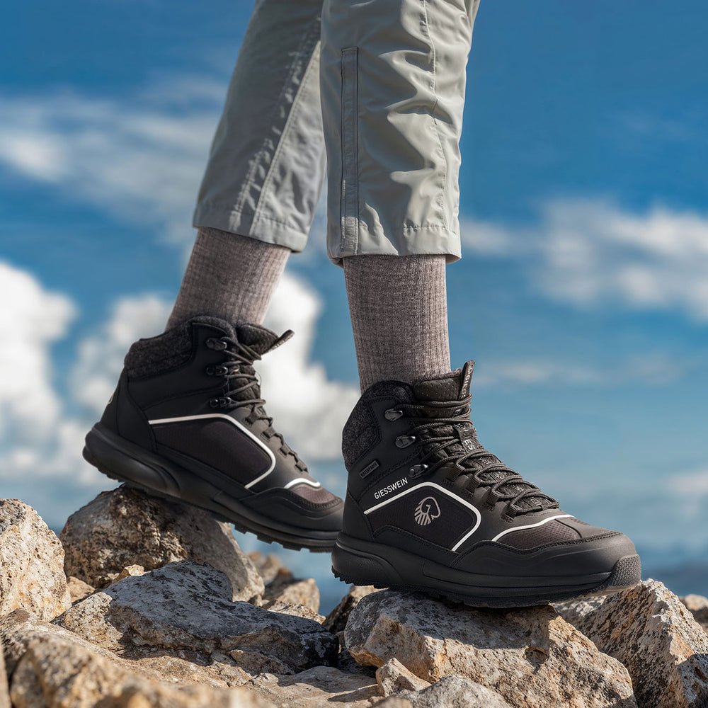 Giesswein | Wool Cross X Alpine - Wanderschuh mit Merinowolle | Schwarz Giesswein | Wool Cross X Alpine - Wanderschuh mit Merinowolle | Schwarz