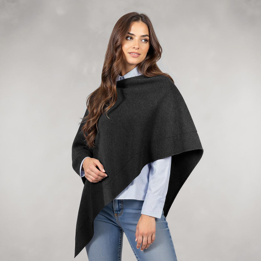 Giesswein | Merino Lambswool Poncho | Anthrazit Giesswein | Merino Lambswool Poncho | Anthrazit